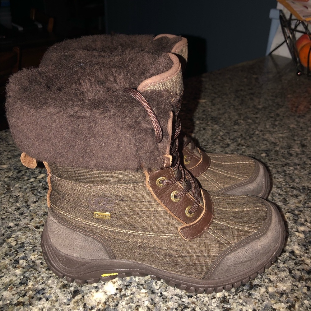 UGG Adirondack Waterproof Boots. Size 5 Women’s